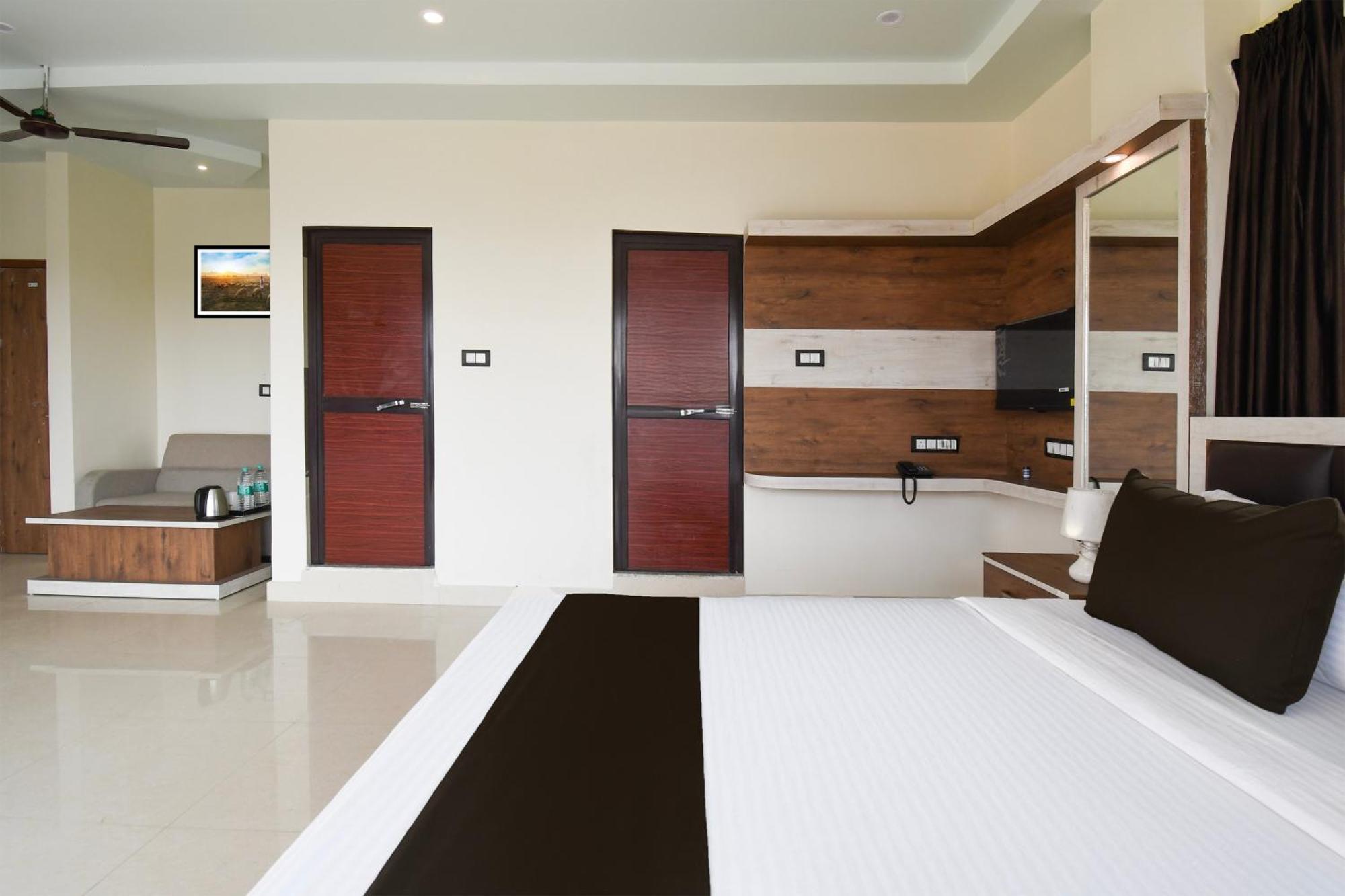 Hotel O Nilmadhab International 타라피트 외부 사진